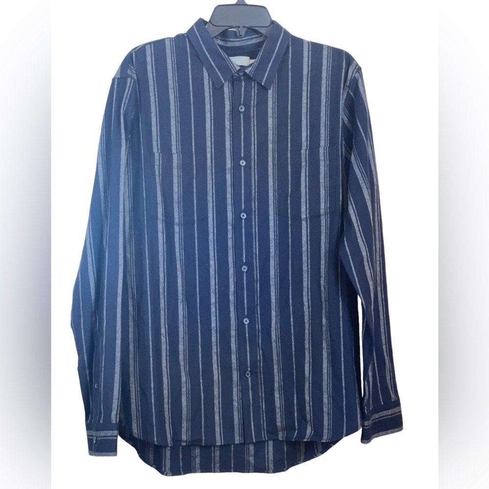 NWT Vince 100% Cotton long sleeve flannel shirt. Size large. Classic fit